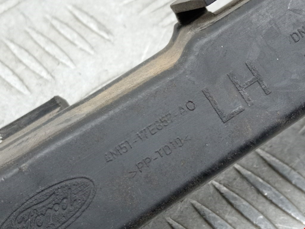 Кронштейн переднего бампера левый FORD Focus II 2005-2011