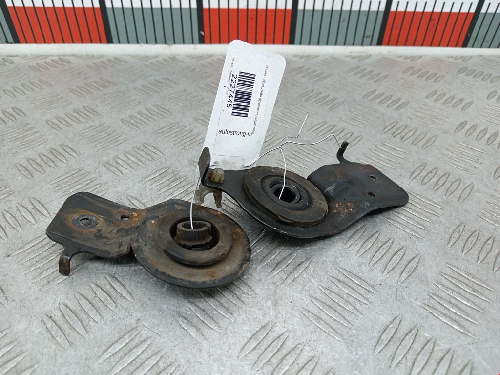 Кронштейн (крепление) радиатора NISSAN Primera P12 2002-2008