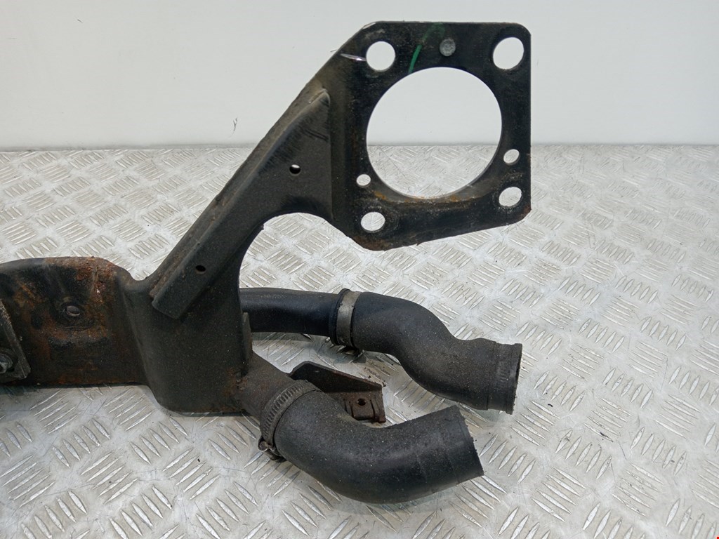 Патрубок интеркулера AUDI A4 B6 2001-2005