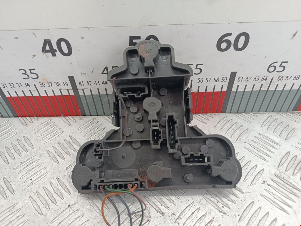 Фонарь задний правый VOLKSWAGEN Golf III 1991-1997