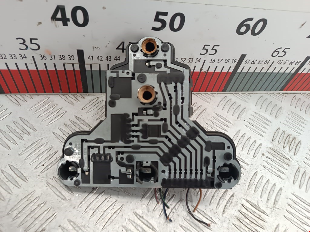 Фонарь задний правый VOLKSWAGEN Golf III 1991-1997