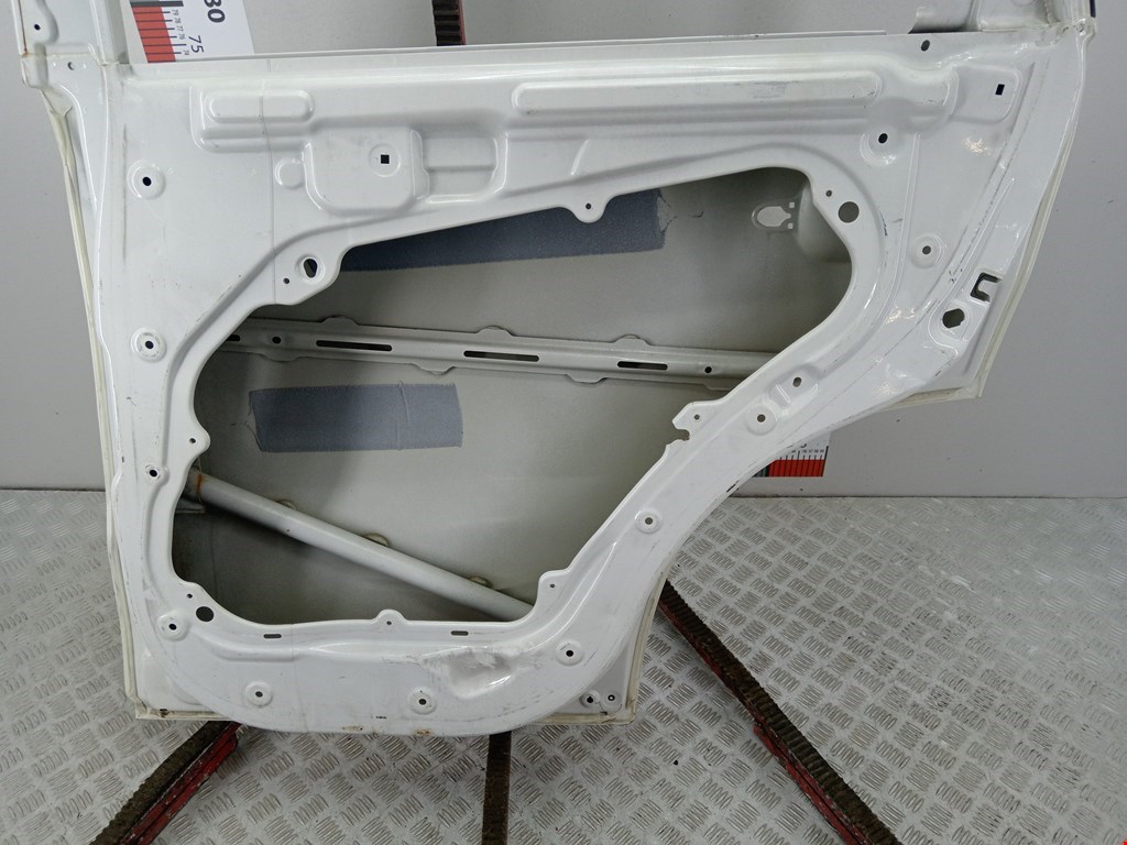 Дверь задняя правая KIA Sorento 2009-2021