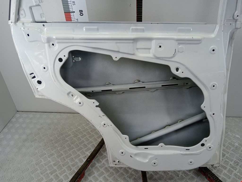 Дверь задняя левая KIA Sorento 2009-2021