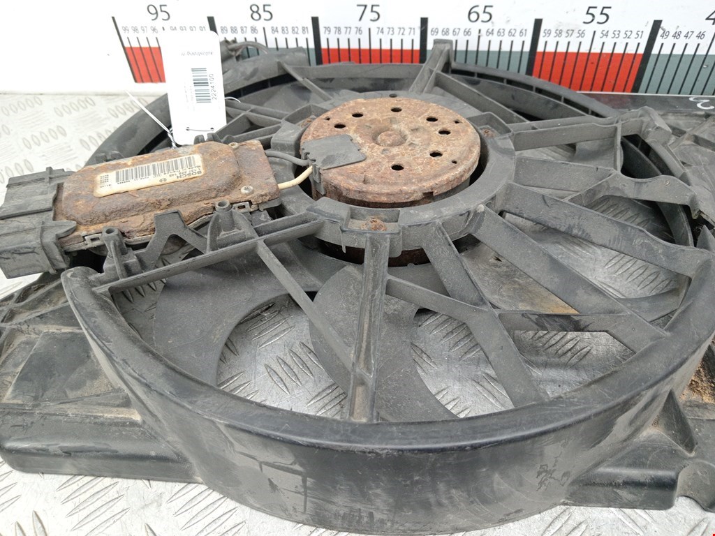 Вентилятор радиатора основного FORD Focus II 2005-2011