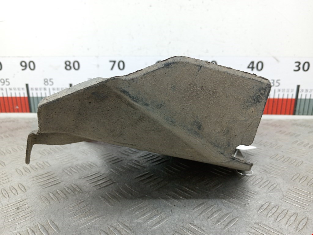 Локер (подкрылок) передний правый FORD Mondeo II 1996-2000