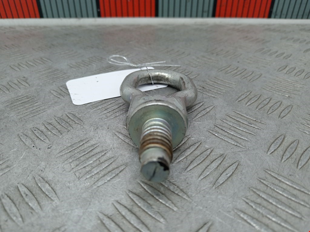 Крюк буксировочный FORD Focus II 2005-2011