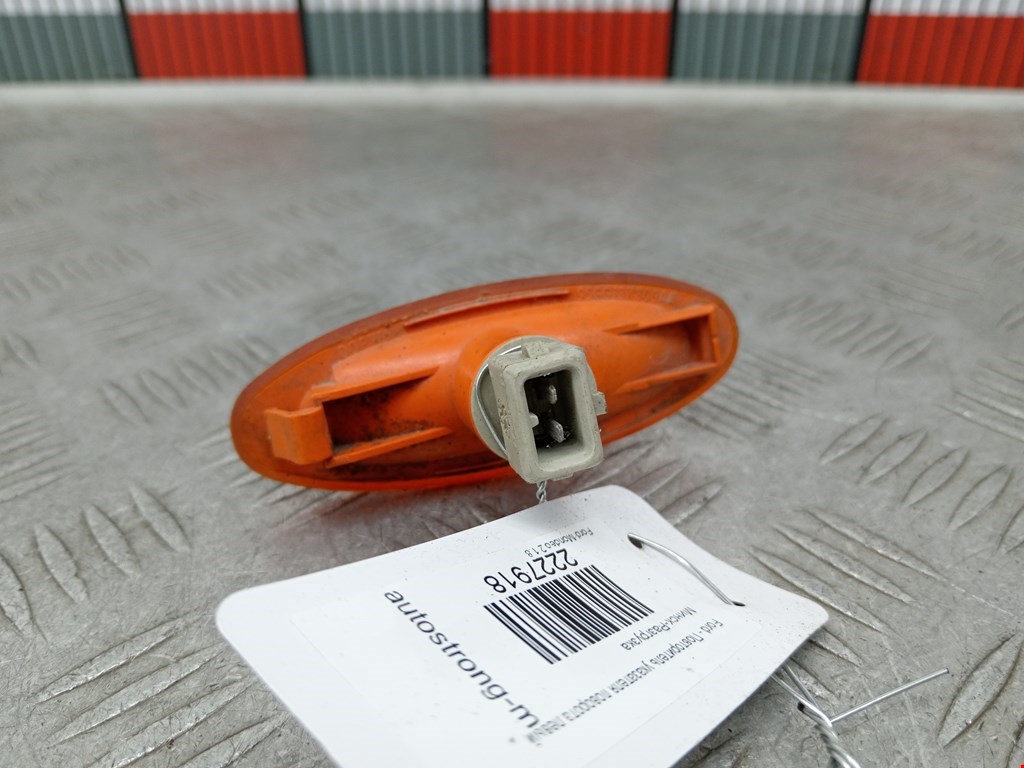 Повторитель на крыло FORD Mondeo II 1996-2000