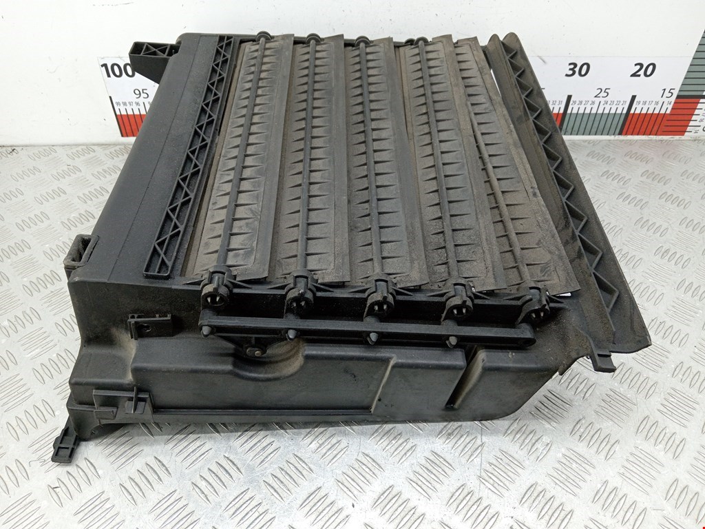 Диффузор (кожух) вентилятора BMW 3er E46 1998-2006