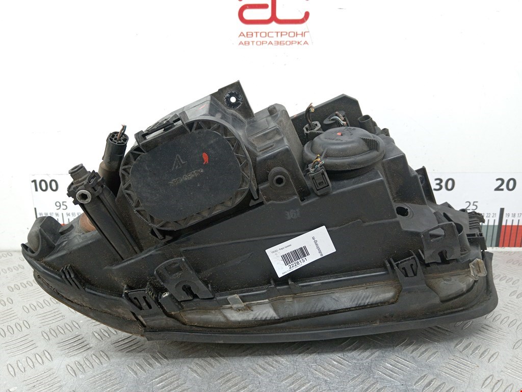 Фара правая BMW 3er E46 1998-2006