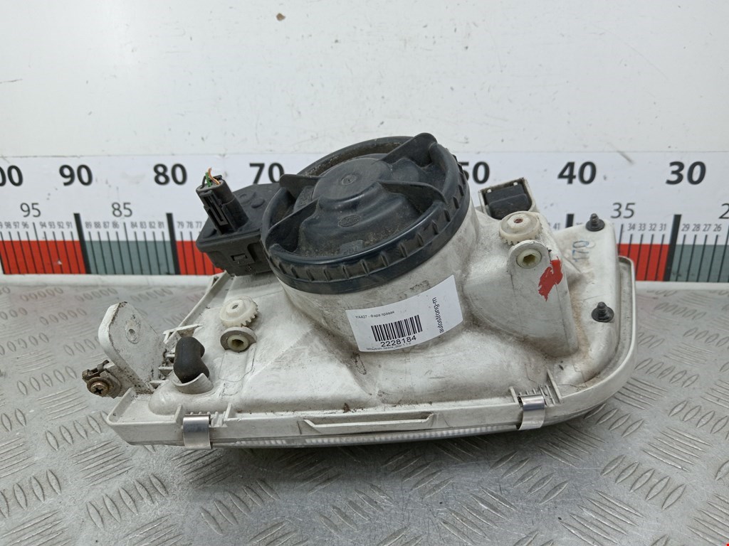 Фара правая MITSUBISHI Space Star 1999-2006