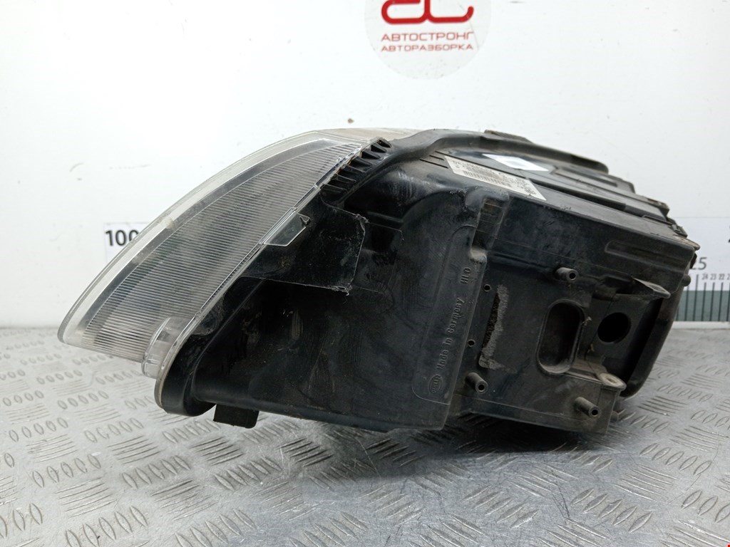 Фара правая AUDI A6 C6 2004-2010