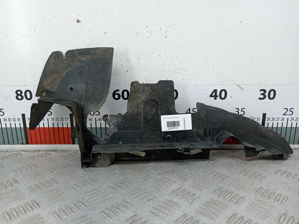 Воздуховод AUDI A6 C6 2004-2010