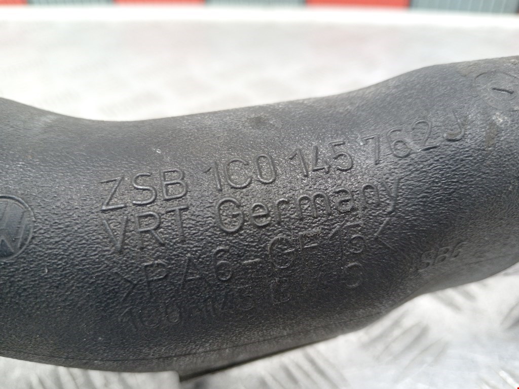 Патрубок интеркулера VOLKSWAGEN Beetle A4 1998-2010