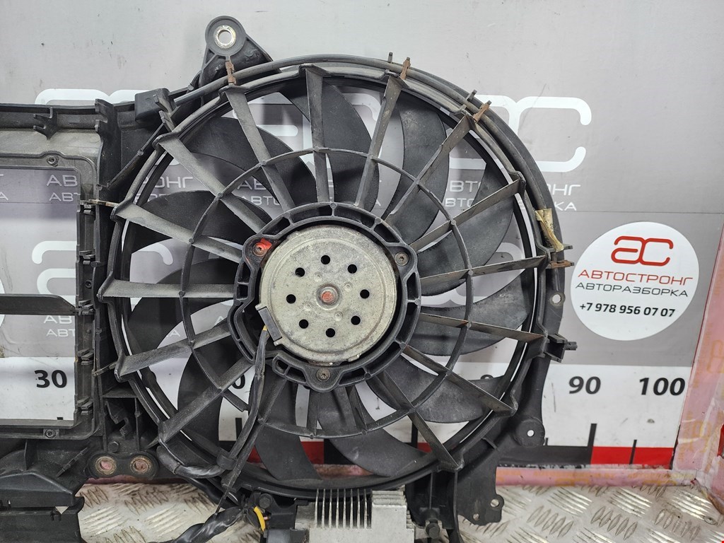 Вентилятор радиатора основного AUDI A4 B6 2001-2005