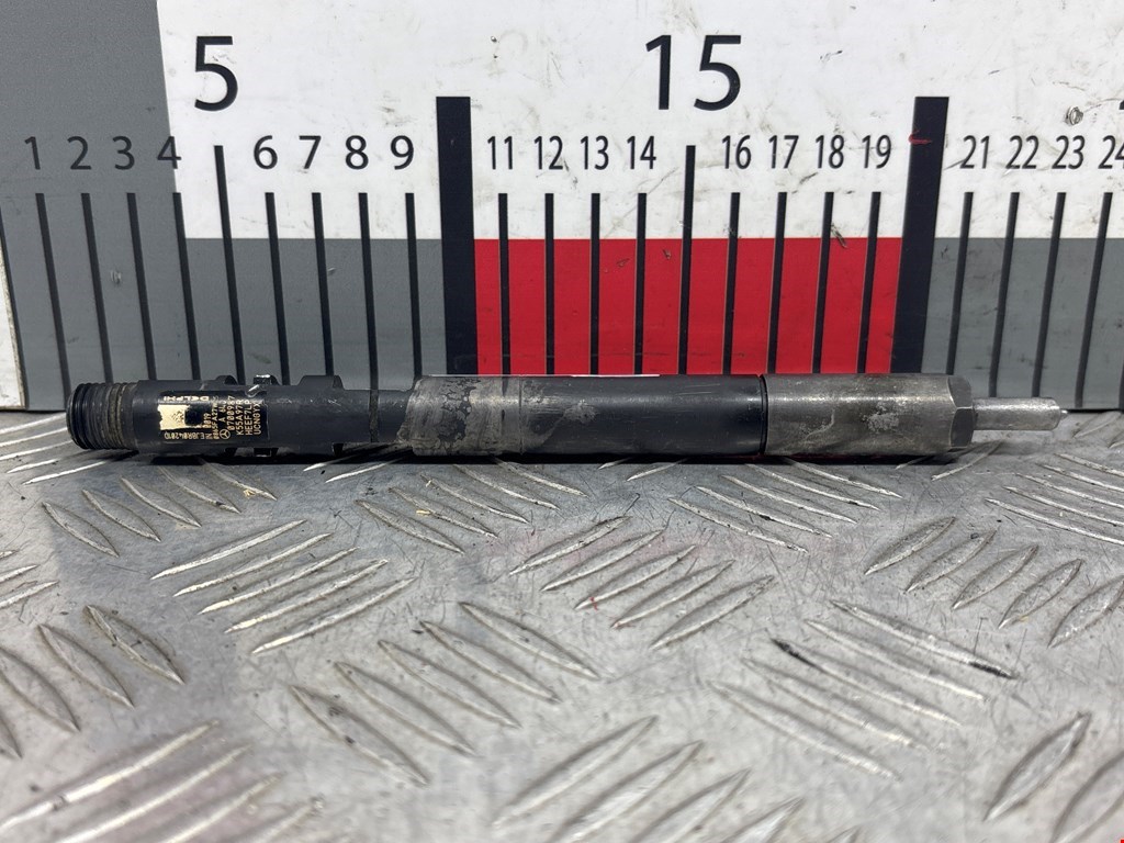 Форсунка дизельная электрическая MERCEDES-BENZ C-Class C-klasse W204 2007-2015