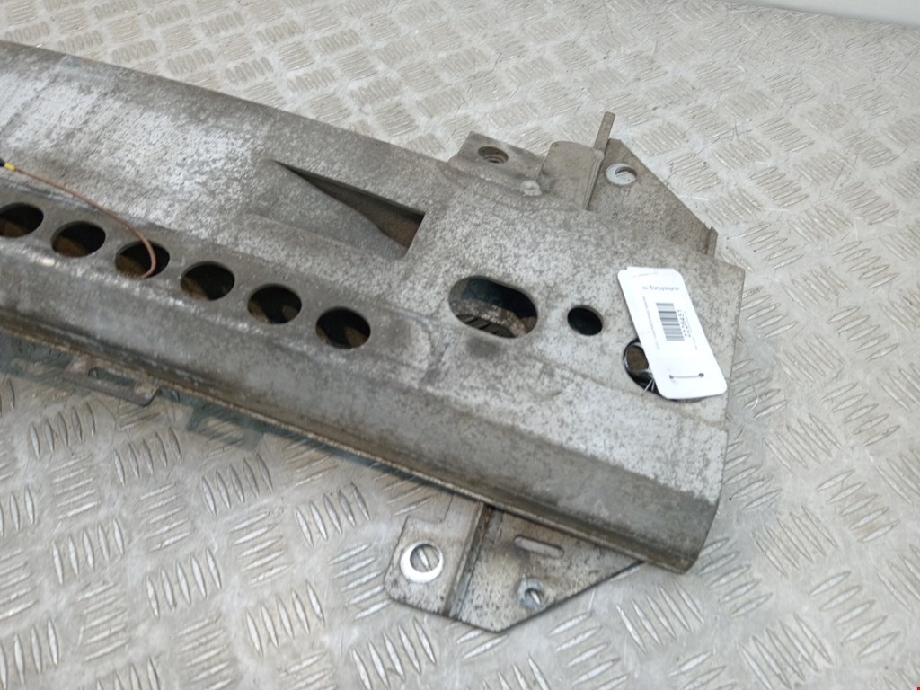 Усилитель переднего бампера (передний) MINI Hatch R50/R53 3-door 2001-2006