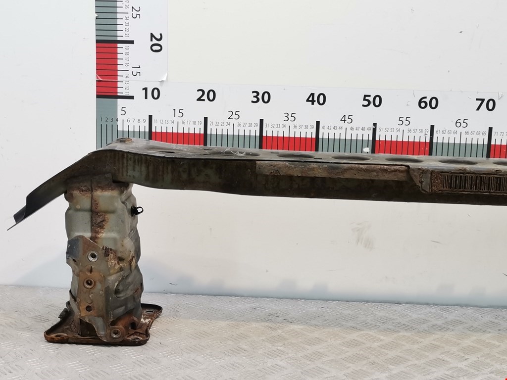 Усилитель переднего бампера (передний) FORD C-MAX 2010-2019