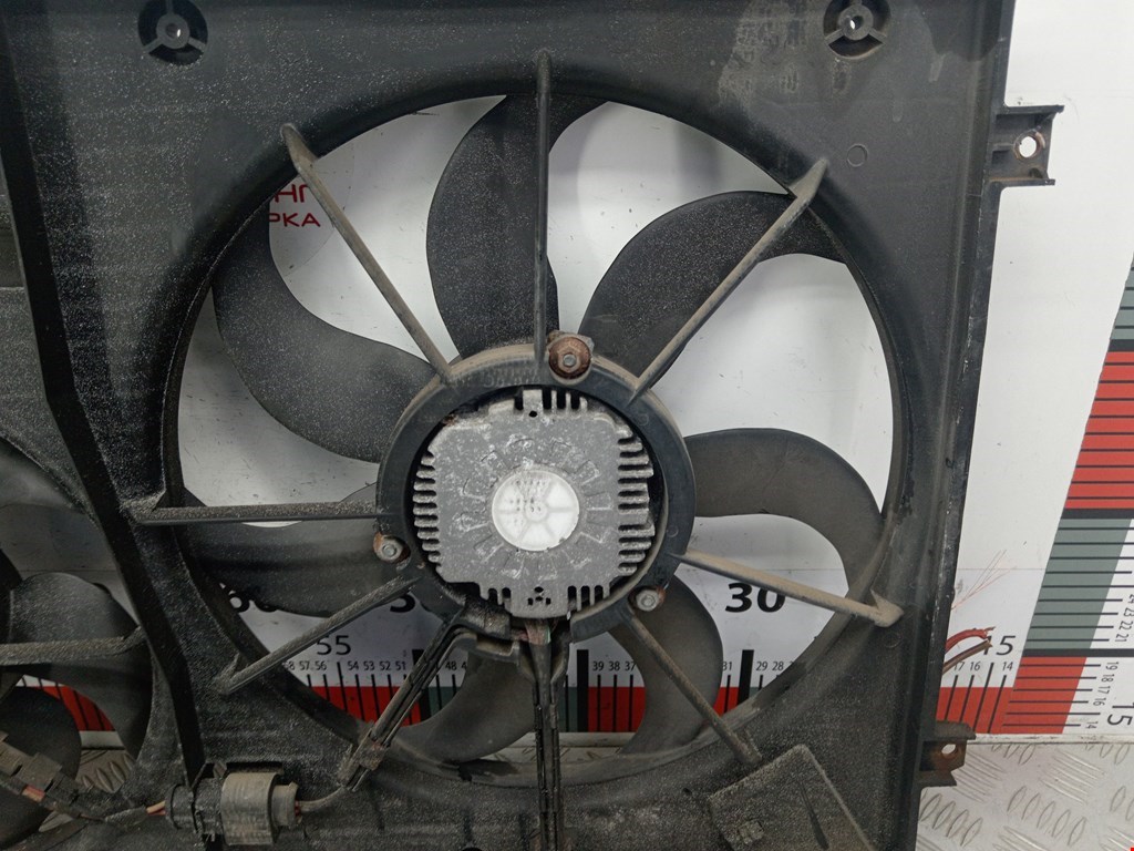 Вентилятор радиатора основного VOLKSWAGEN Tiguan 2007-2016