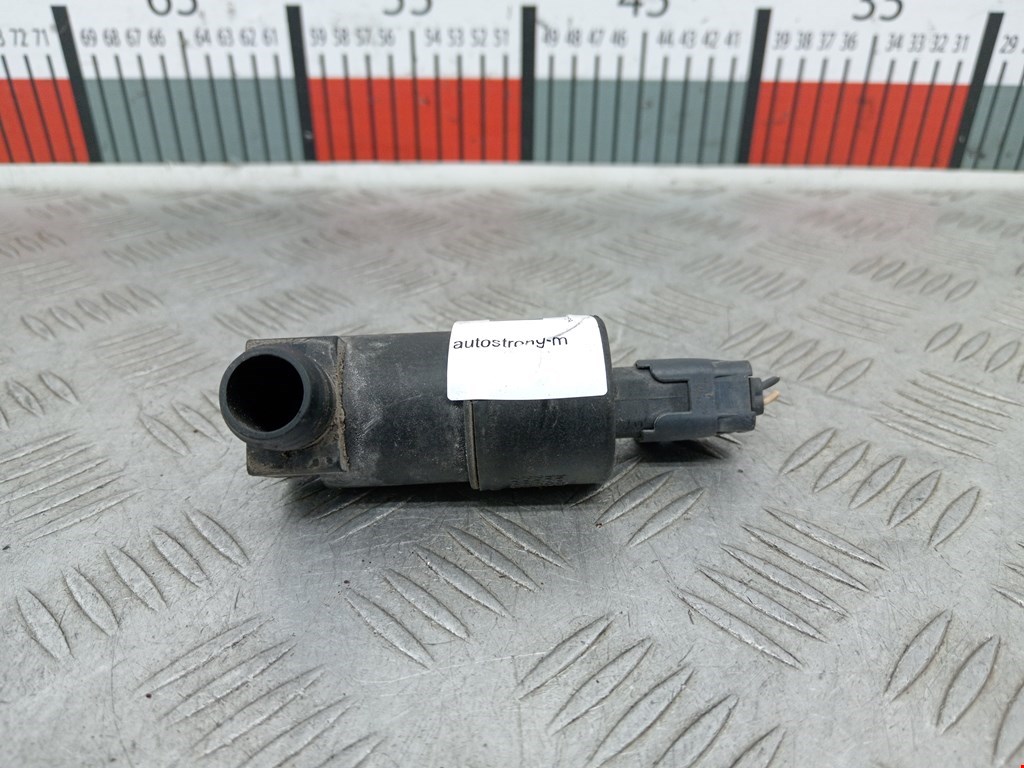 Насос (моторчик) омывателя Renault Master 3 (2010-2020)