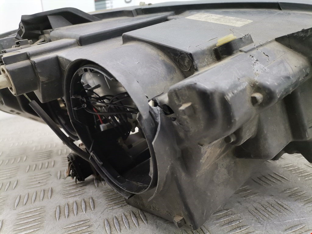 Фара левая PEUGEOT 807 2002-2014