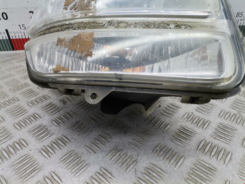 Фара правая DODGE Nitro 2006-2011