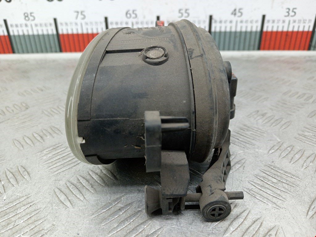 Фара противотуманная правая (ПТФ) MERCEDES-BENZ CLC-Class CL203 2008-2011