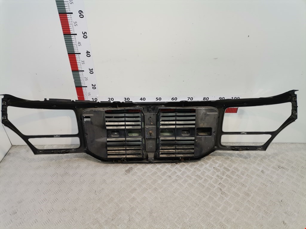 Решетка радиатора DODGE Nitro 2006-2011