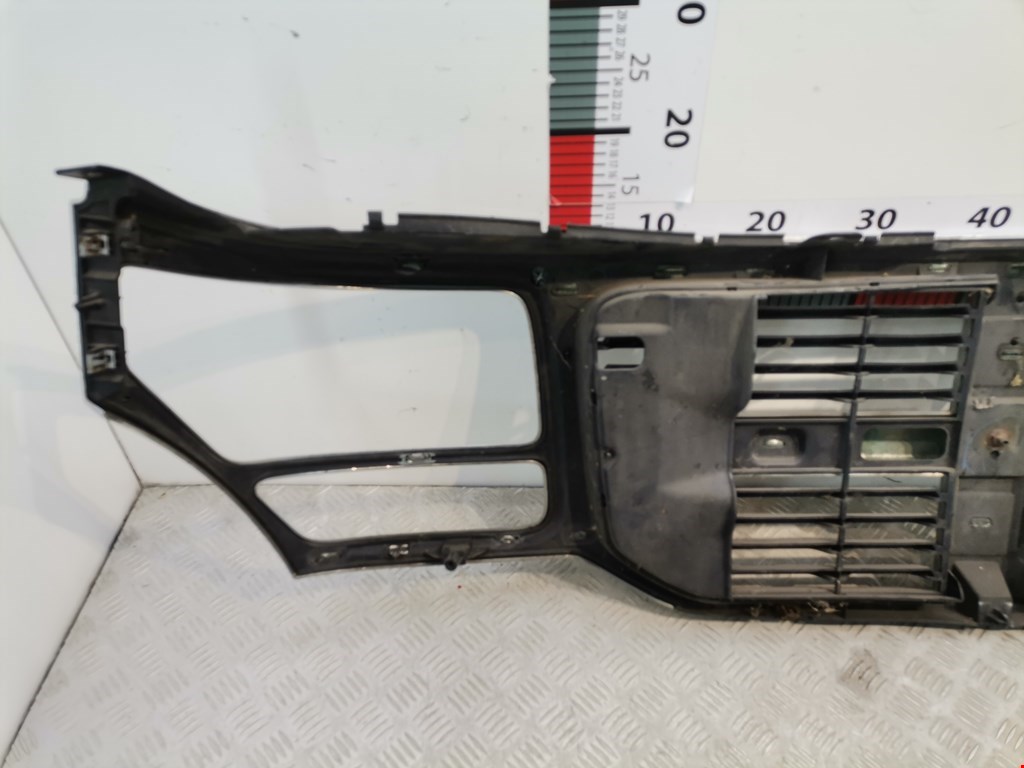 Решетка радиатора DODGE Nitro 2006-2011