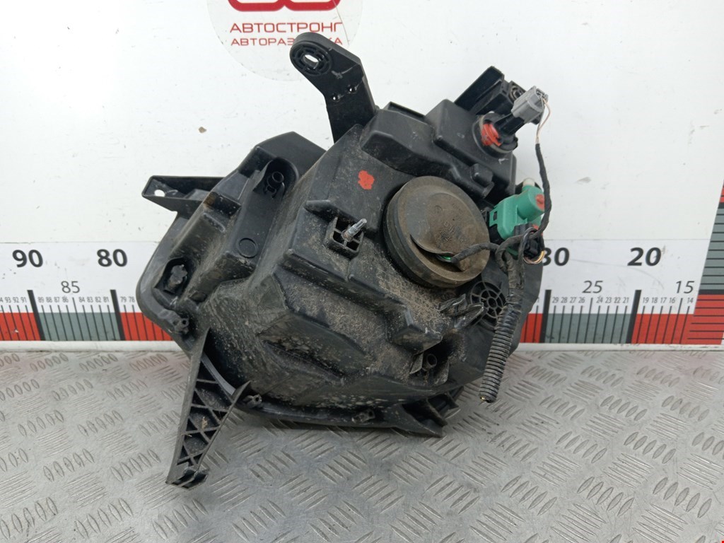 Фара правая RENAULT Twingo 2014-н.в.