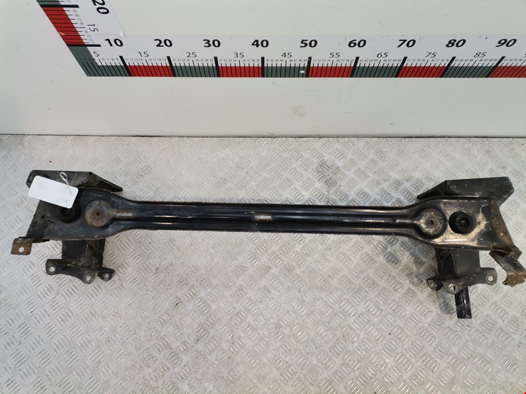 Панель передняя (передняя монтажная панель рамка передняя телевизор) Mercedes R-Class (W251) (2005-2017)