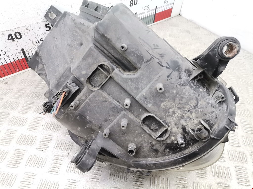 Фара правая MERCEDES-BENZ R-Class W251 2005-2017