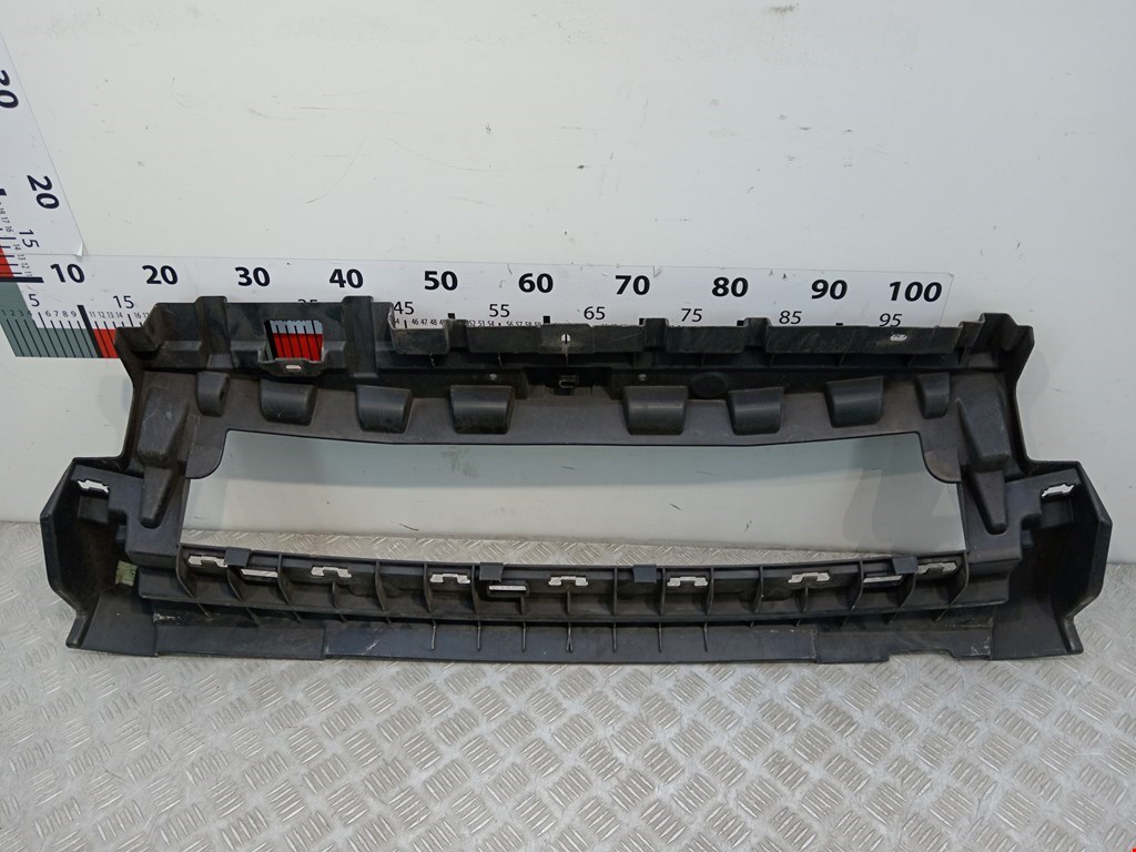 Кронштейн переднего бампера центральный CITROEN Jumpy 2007-2016