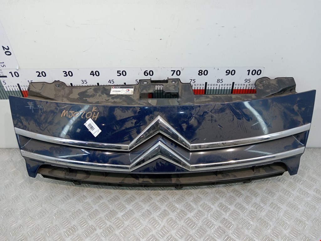 Решетка радиатора CITROEN Jumpy 2007-2016