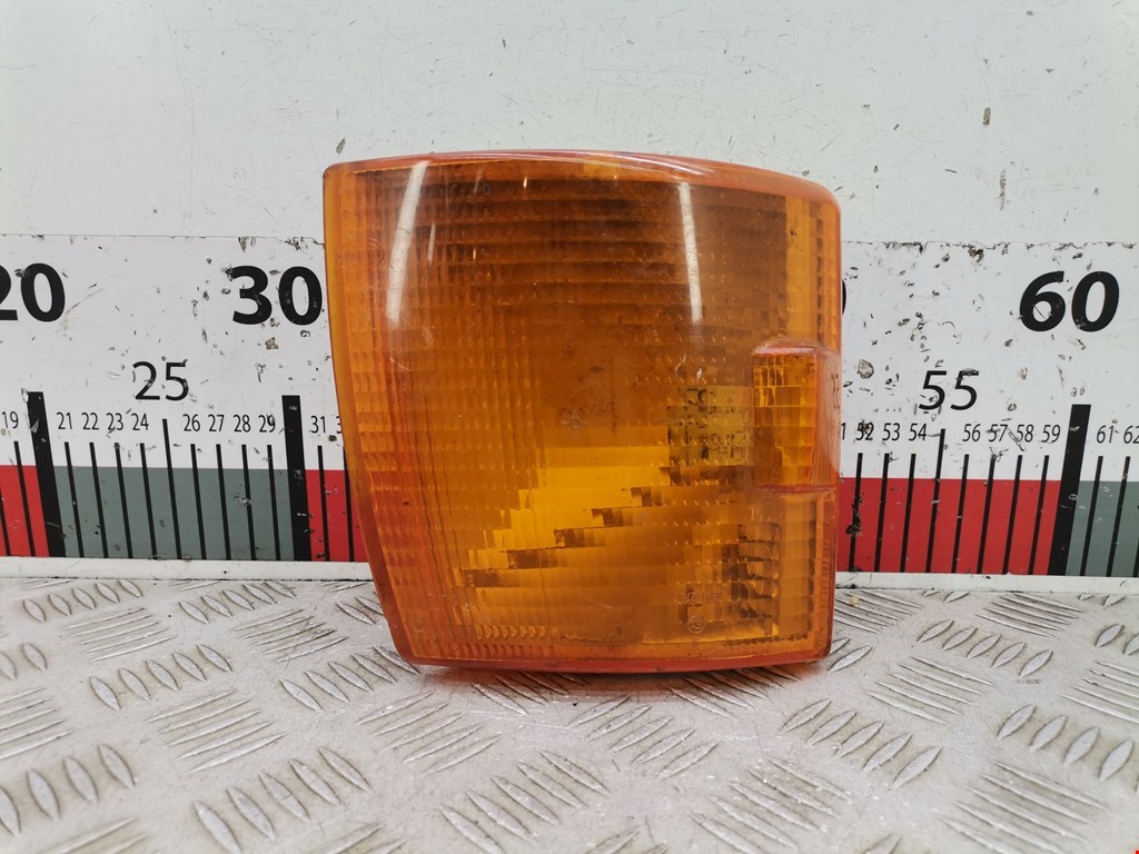 Указатель поворота (поворотник) правый Volkswagen Transporter (T4) (1990-2003)