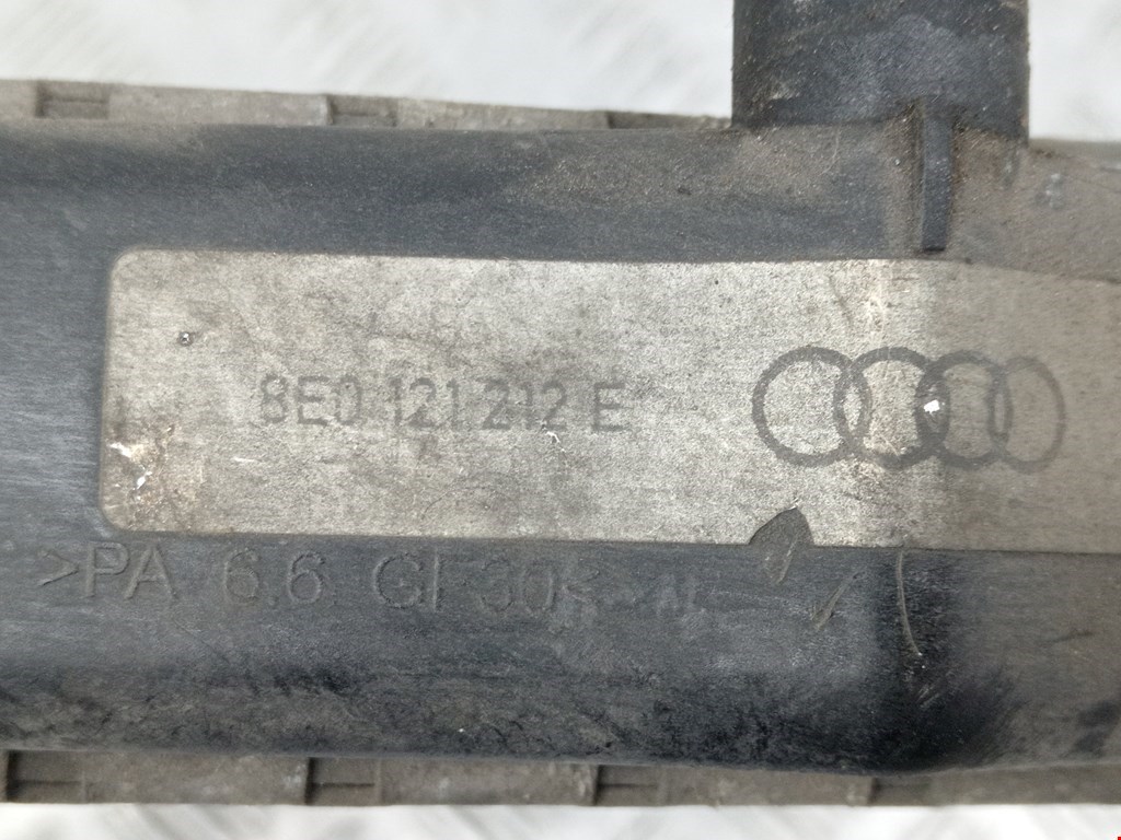 Радиатор основной AUDI A4 B6 2001-2005