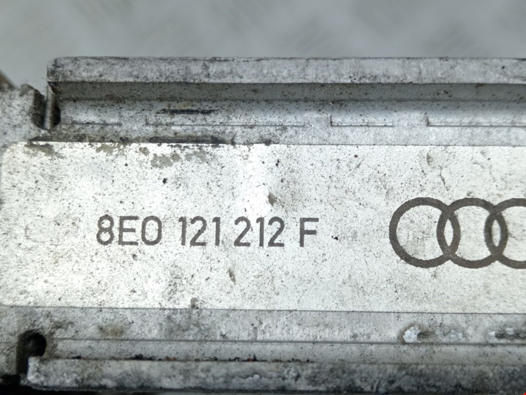 Радиатор основной AUDI A4 B6 2001-2005