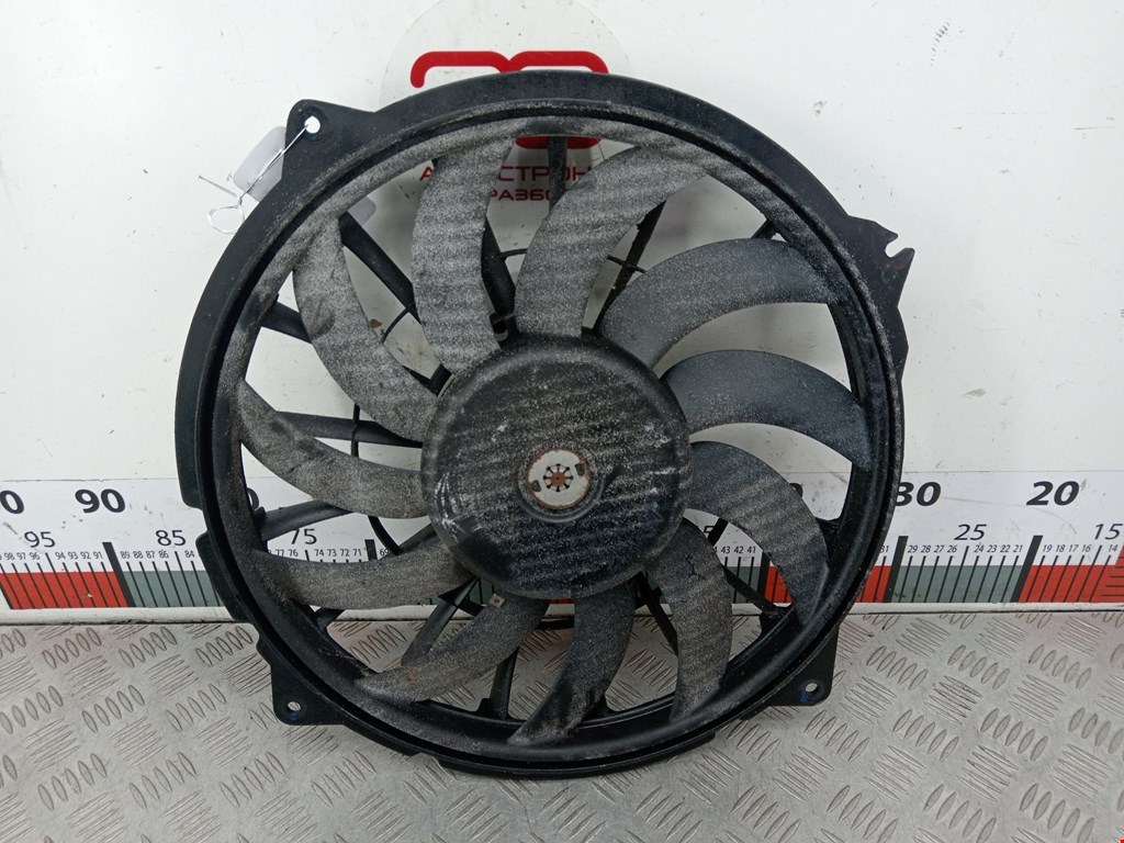Вентилятор радиатора основного AUDI A4 B6 2001-2005