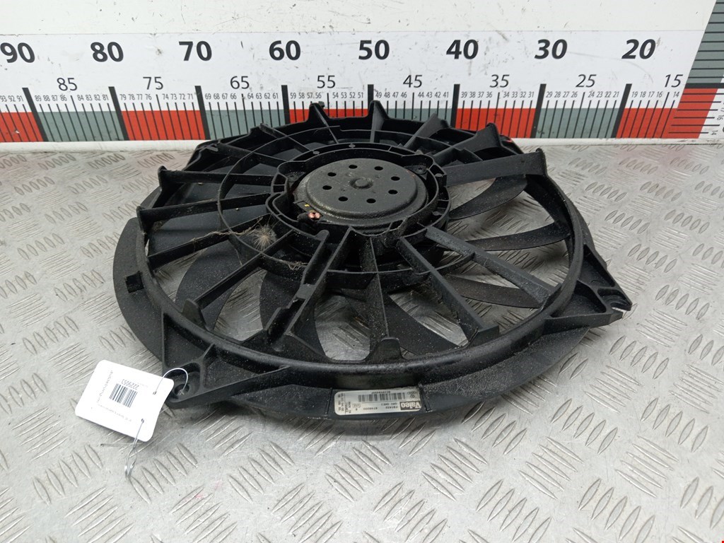 Вентилятор радиатора основного AUDI A4 B6 2001-2005