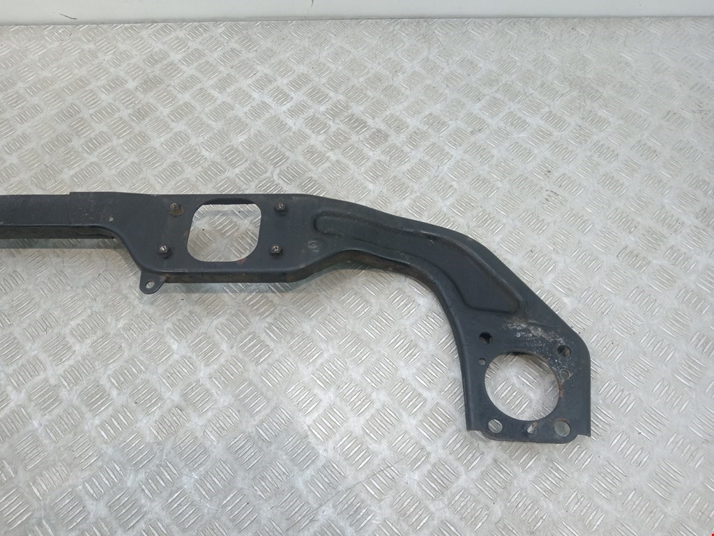 Усилитель переднего бампера (передний) AUDI A4 B6 2001-2005