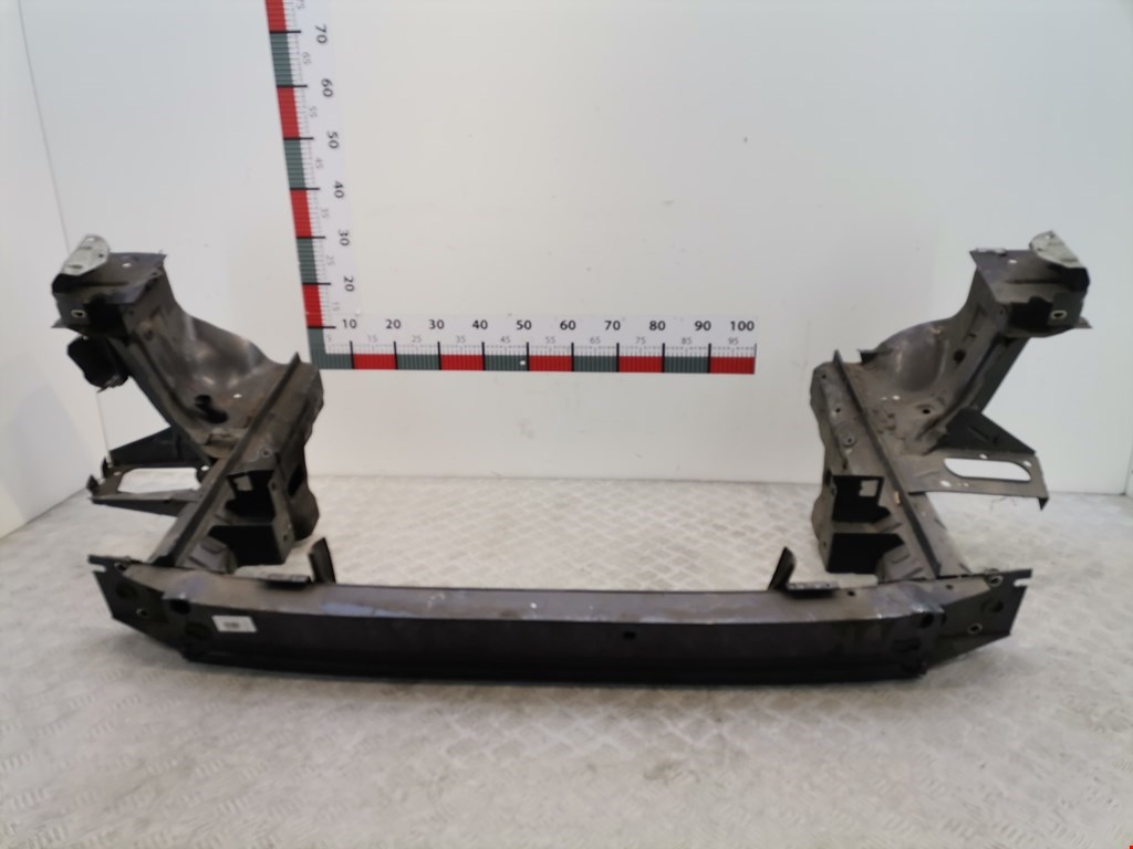 Усилитель переднего бампера (передний) VOLVO XC90 2002-2014