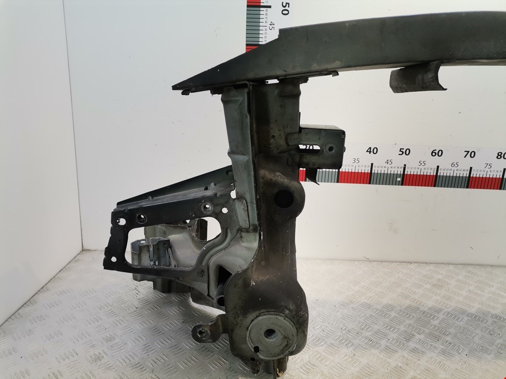 Усилитель переднего бампера (передний) VOLVO XC90 2002-2014