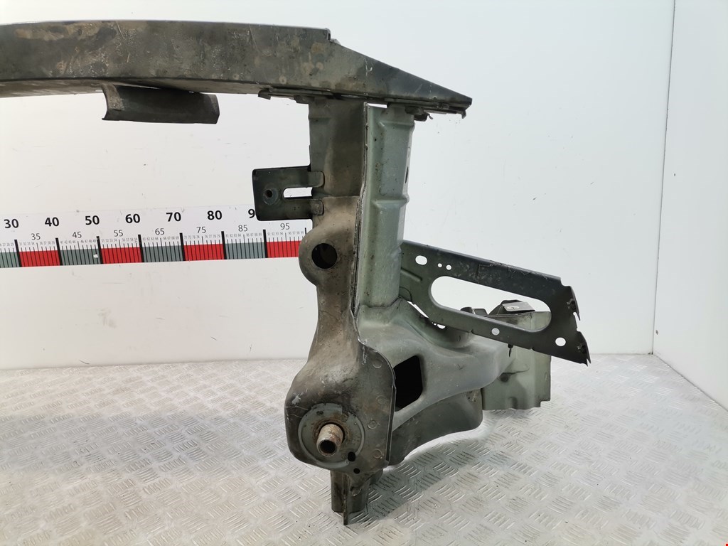 Усилитель переднего бампера (передний) VOLVO XC90 2002-2014