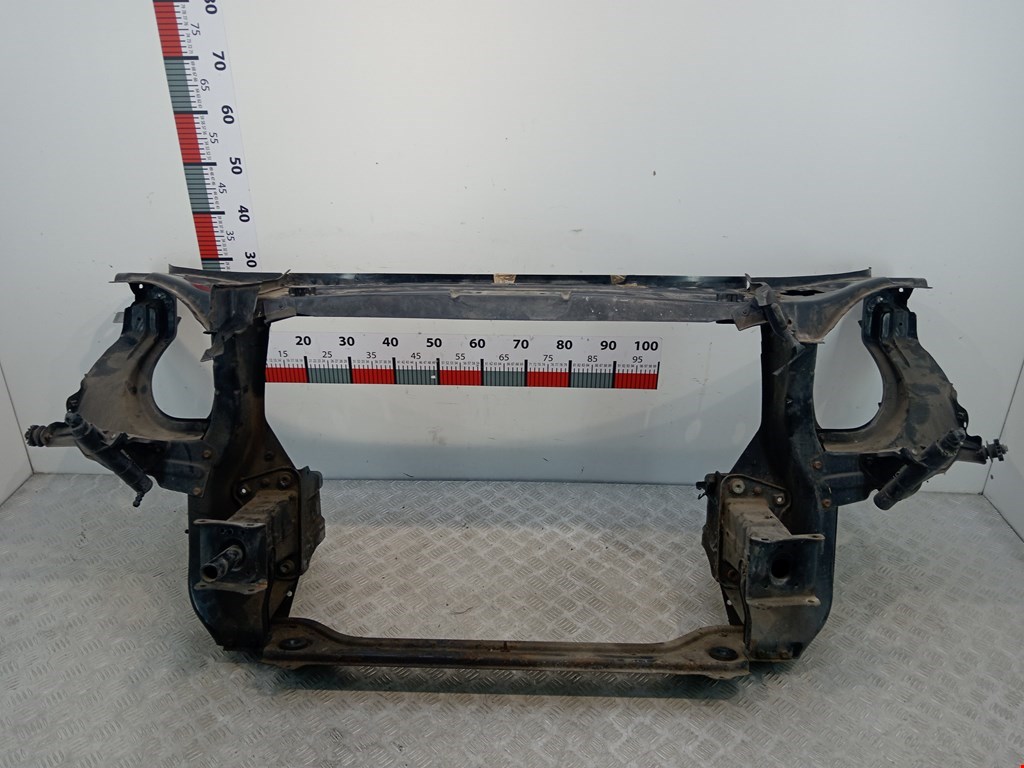 Панель передняя (передняя монтажная панель рамка передняя телевизор) Mercedes ML-Class (W164) (2005-2011)