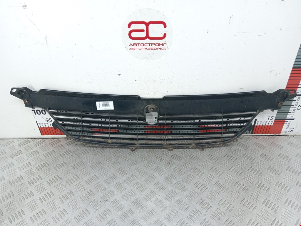 Решетка радиатора RENAULT Espace 1997-2003