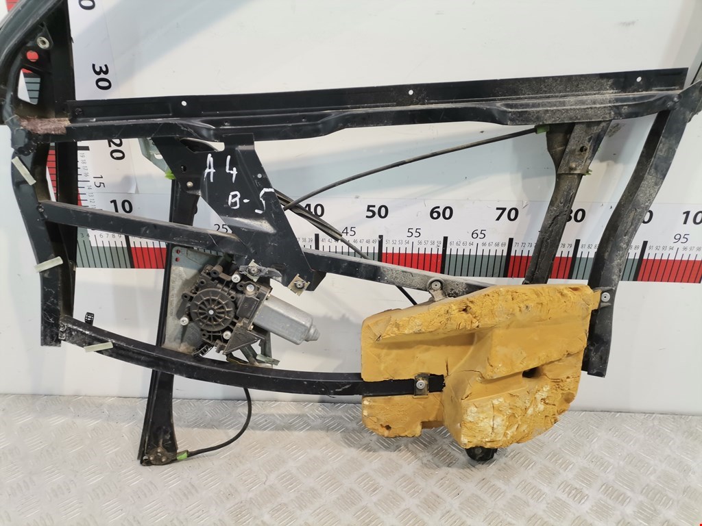 Стеклоподъемник передний правый AUDI A4 B5 1995-2001