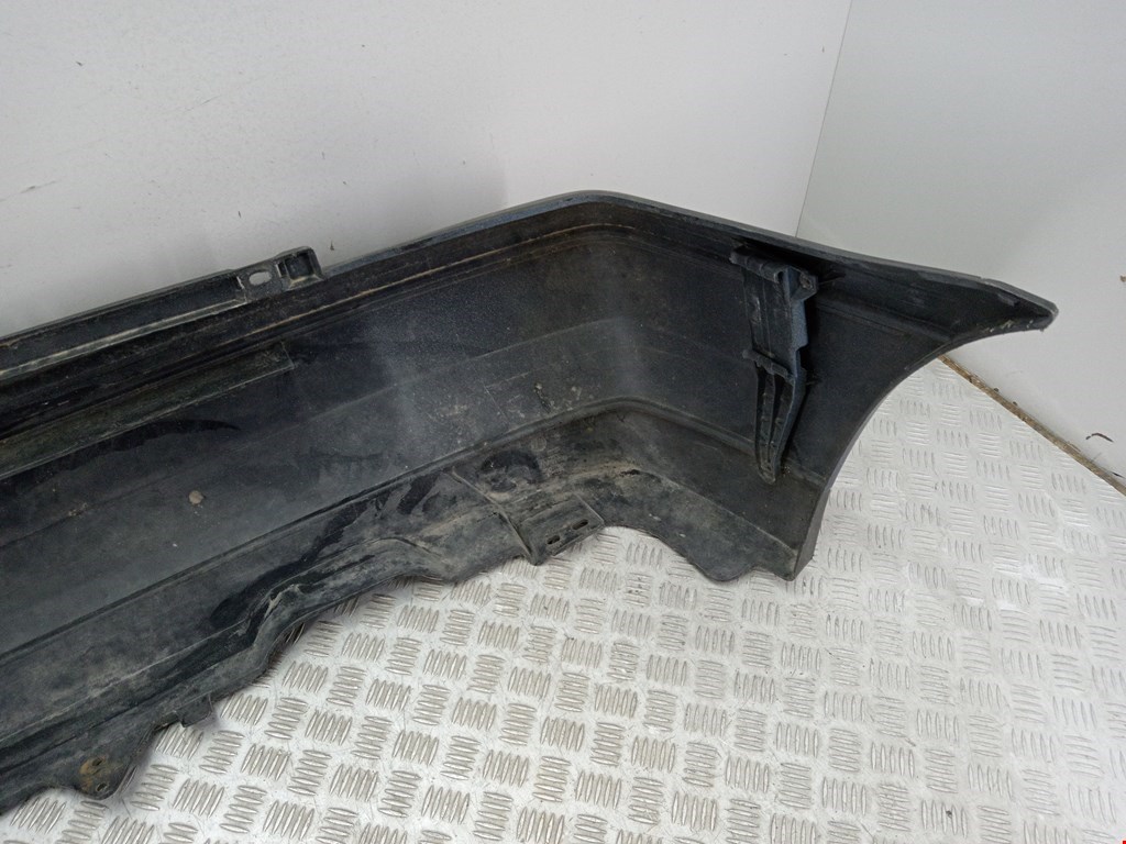 Бампер задний VOLKSWAGEN Golf III 1991-1997