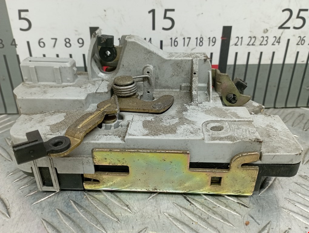 Замок двери задней правой PEUGEOT 206 1998-2012