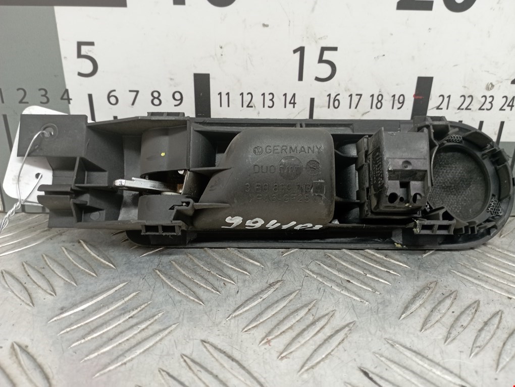 Ручка дверная задняя внутренняя левая VOLKSWAGEN Passat B5 1997-2005