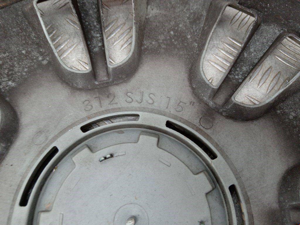 Колпак декоративный PEUGEOT 207 2006-2015