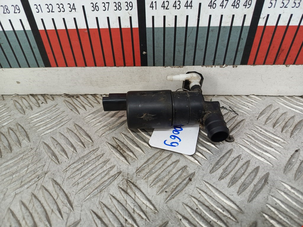 Насос (моторчик) омывателя Renault Megane 2 (2002-2009)